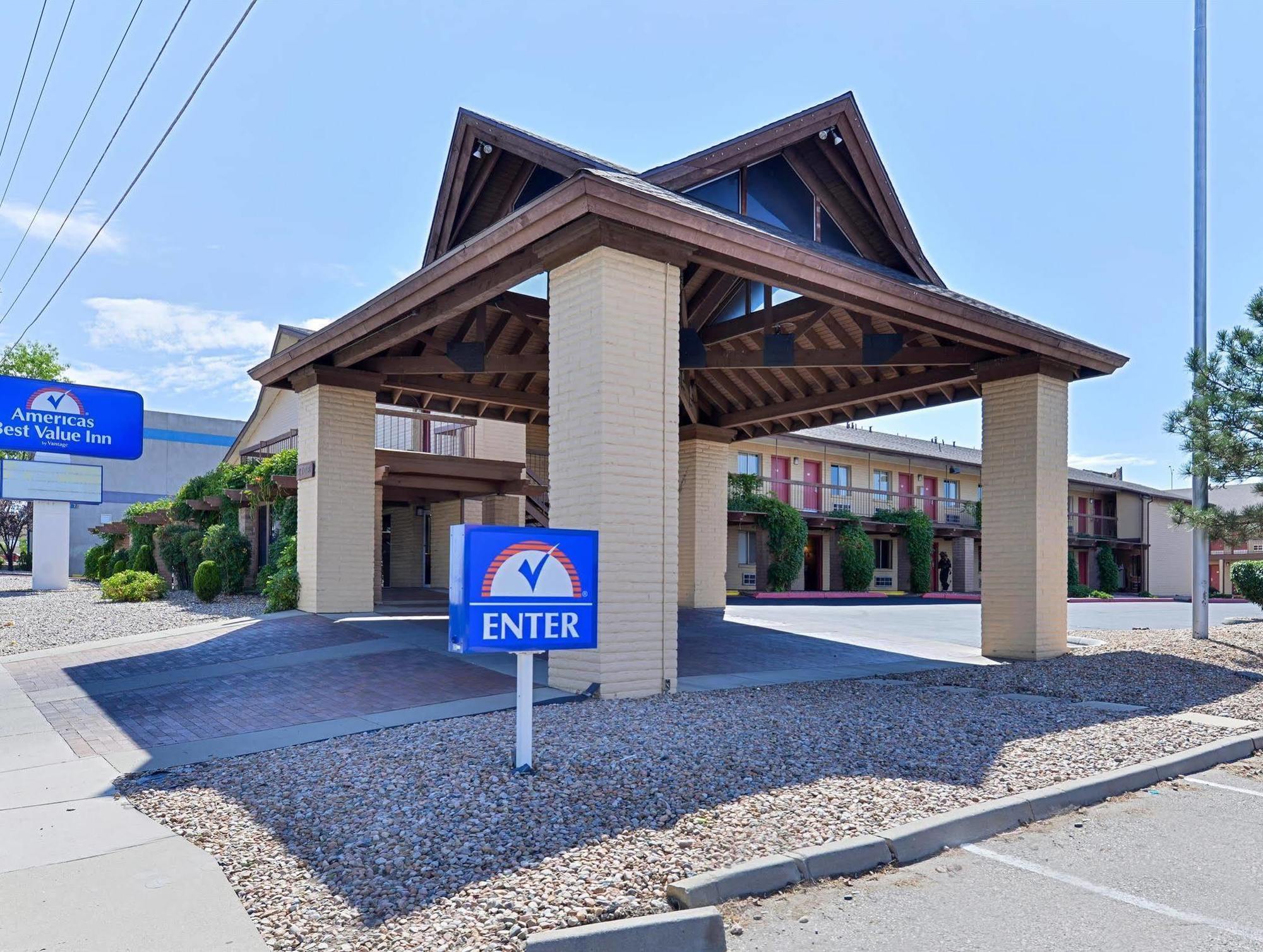 Days Inn By Wyndham Albuquerque Northeast Exterior foto